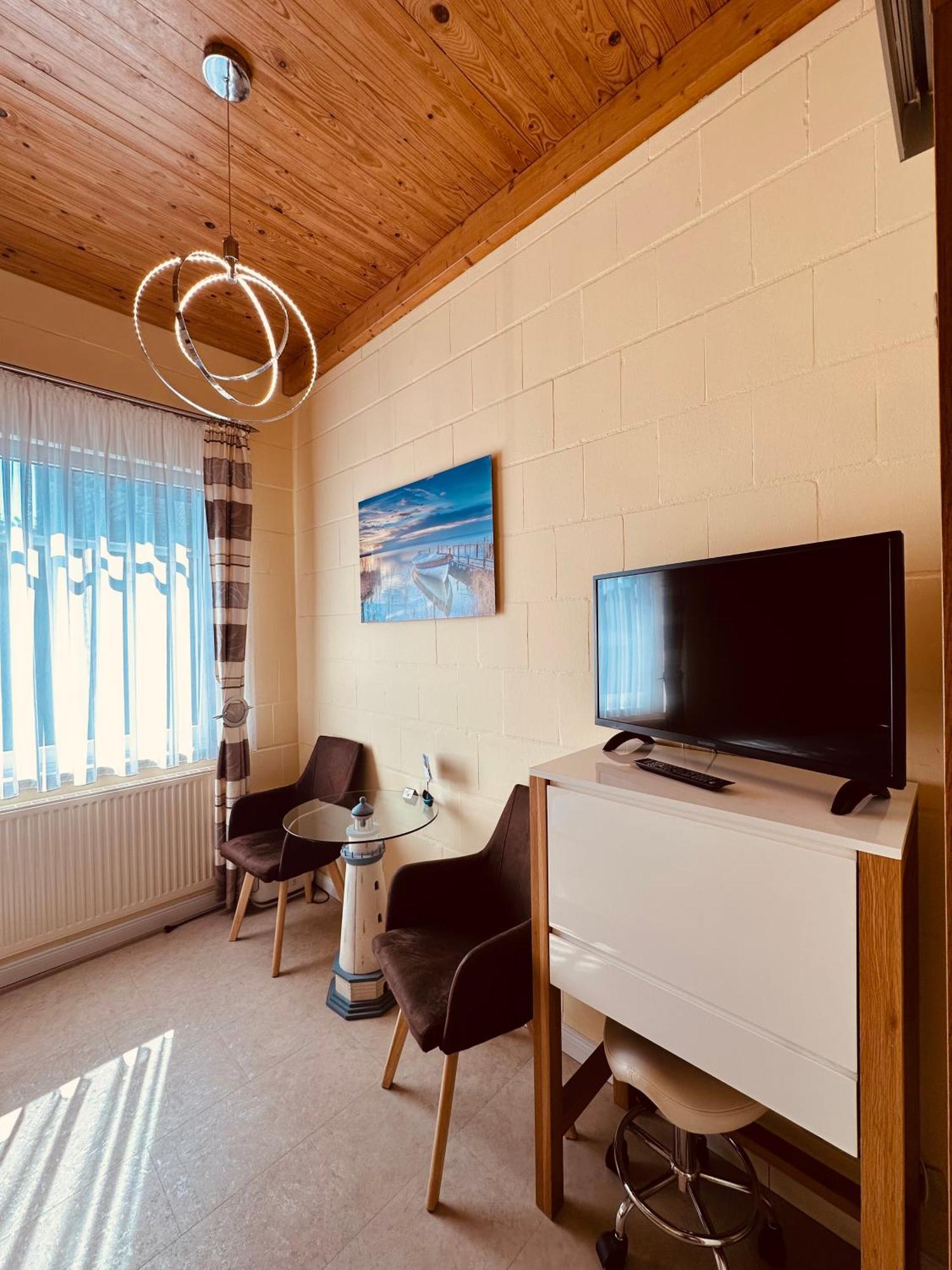Hotel Drostenhof Garni Esens Dış mekan fotoğraf