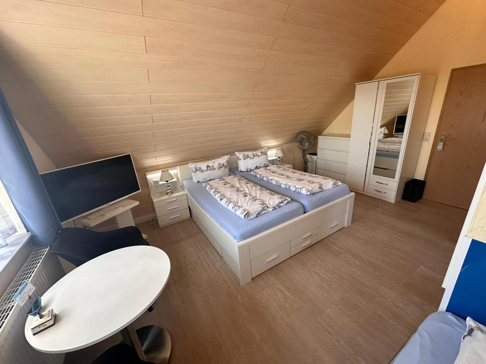 Hotel Drostenhof Garni Esens Dış mekan fotoğraf